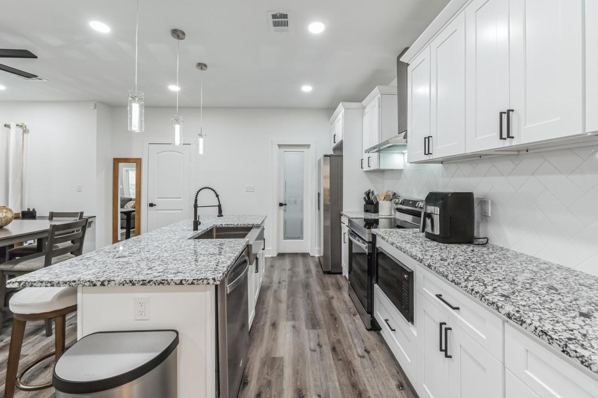 Centrally Located Home In Atlanta-10 Mins From Ga Aquarium, Mercedes Benz Stadium, & Much More מראה חיצוני תמונה