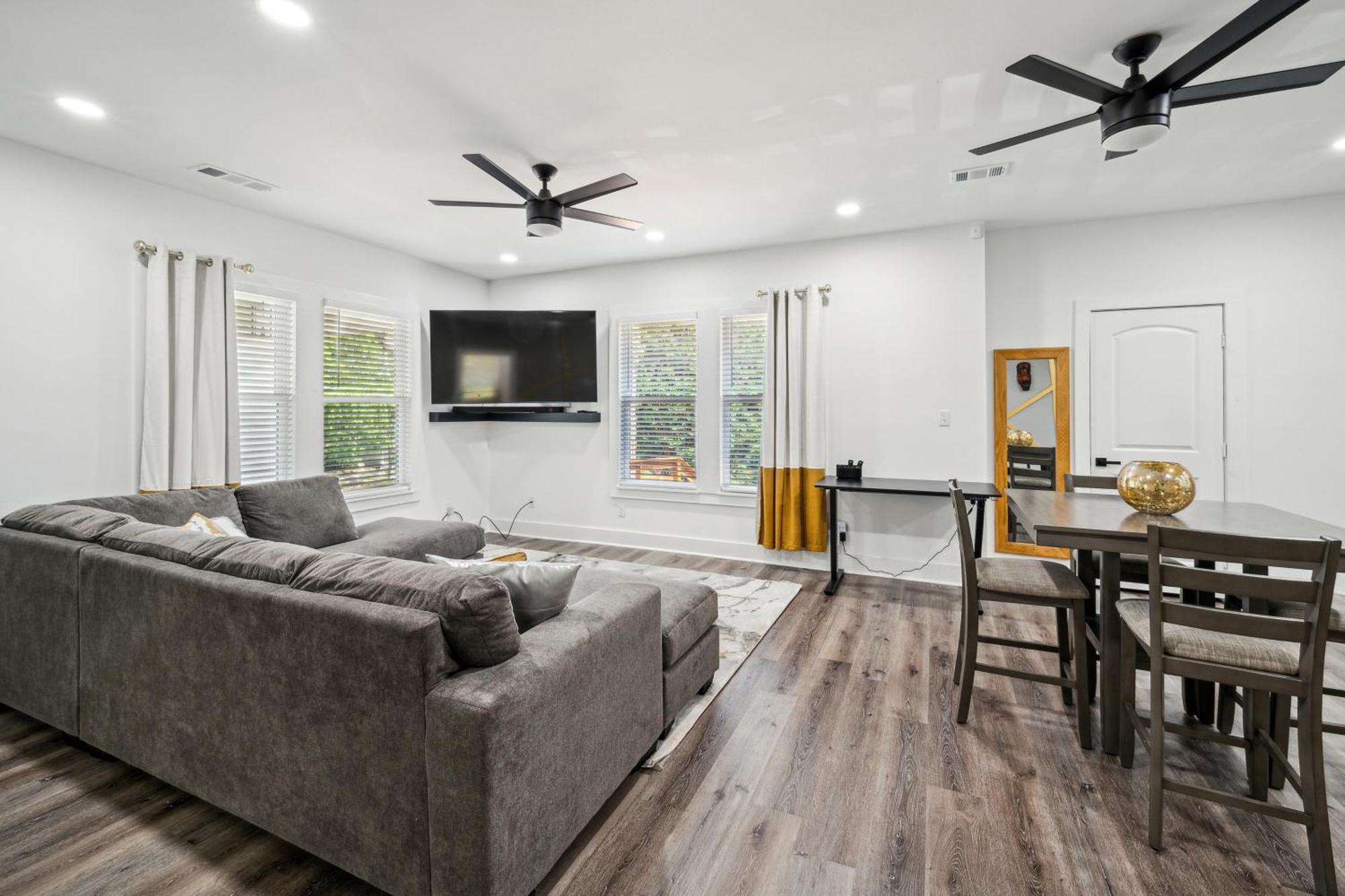 Centrally Located Home In Atlanta-10 Mins From Ga Aquarium, Mercedes Benz Stadium, & Much More מראה חיצוני תמונה